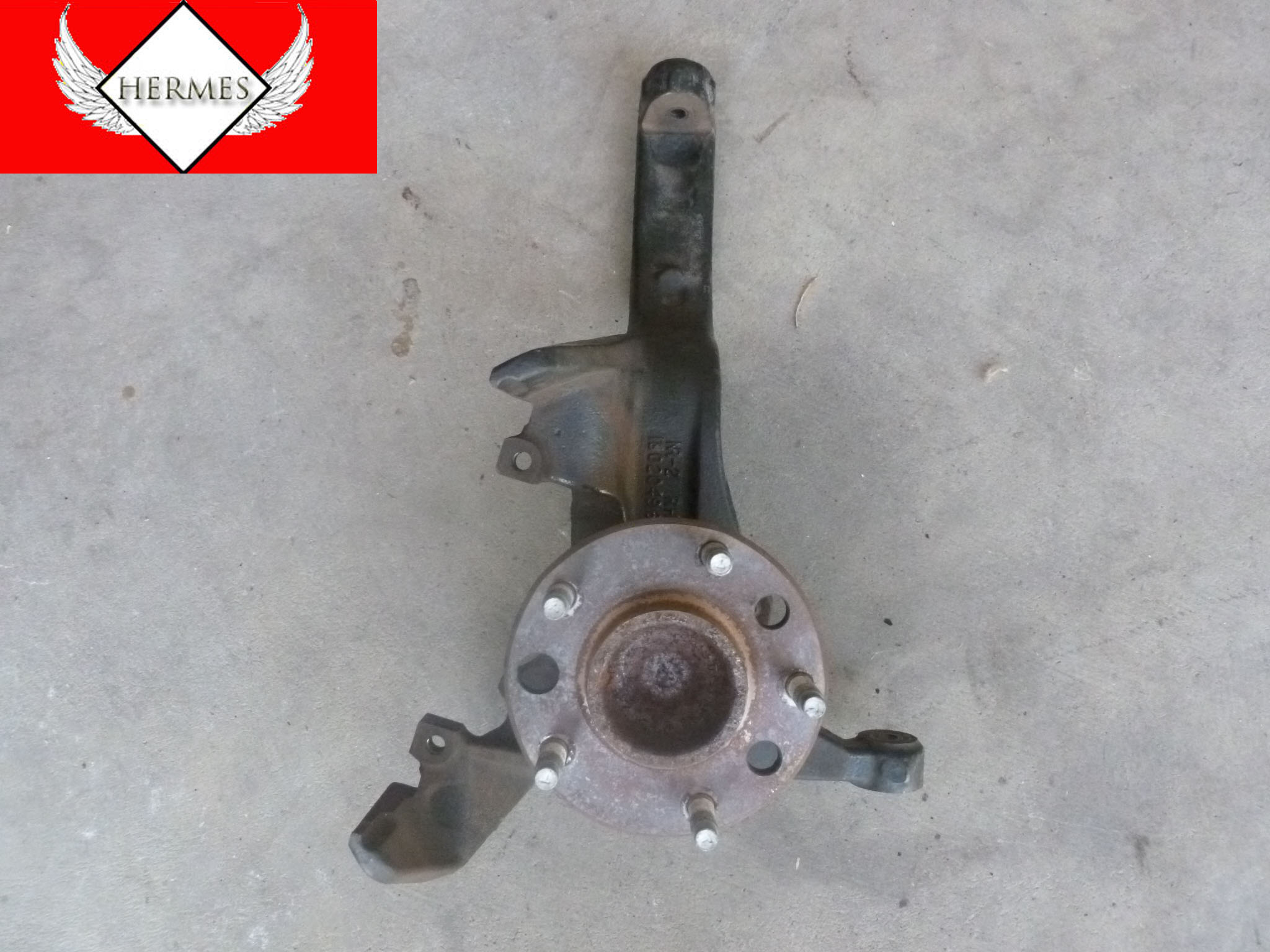 【新品未開封・送料無料】 1995 Chevy Camaro - Spindle Knuckle and Hub, Front Right 文化、民俗